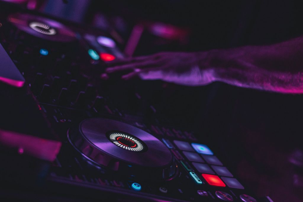 DJ Live Performance